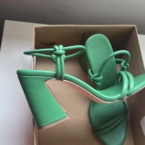 Steve MADDEN  Green Knot-Detail Block Heel Sandals